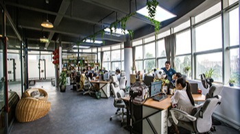 盛煌注册办公风采