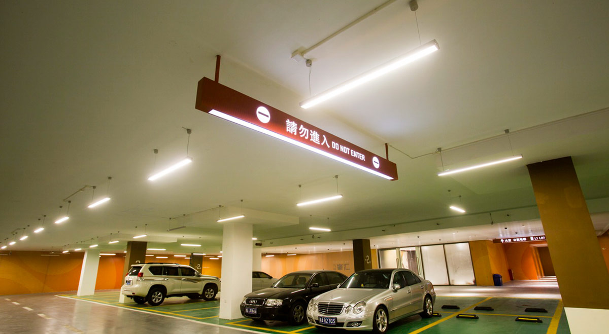 车辆交通标识系统