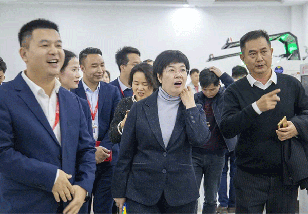 福建省长汀县吕莉县长一行莅临恒盛注册视察指导-14.png